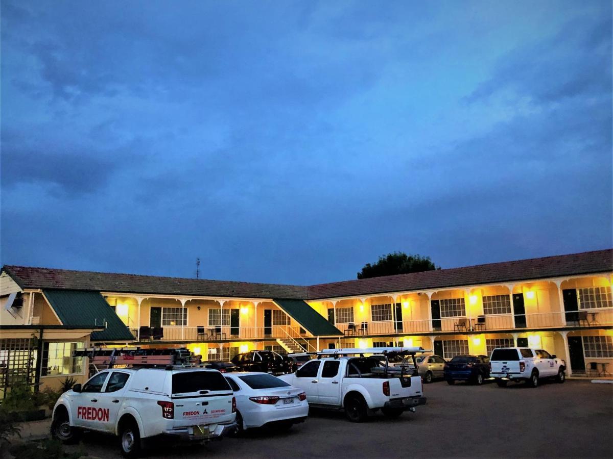 Bradman Motor Inn 쿠타문드라 외부 사진